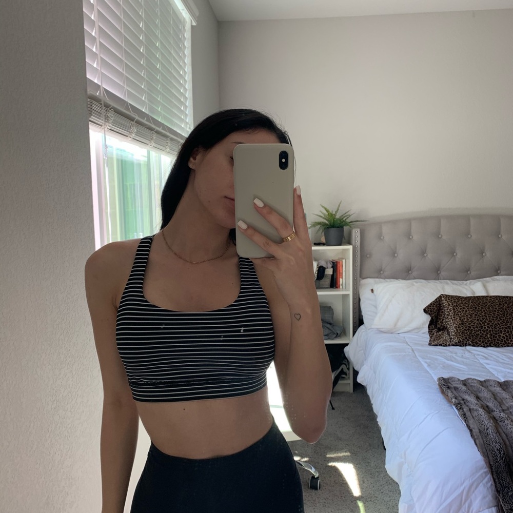 Lululemon Energy Sports Bra